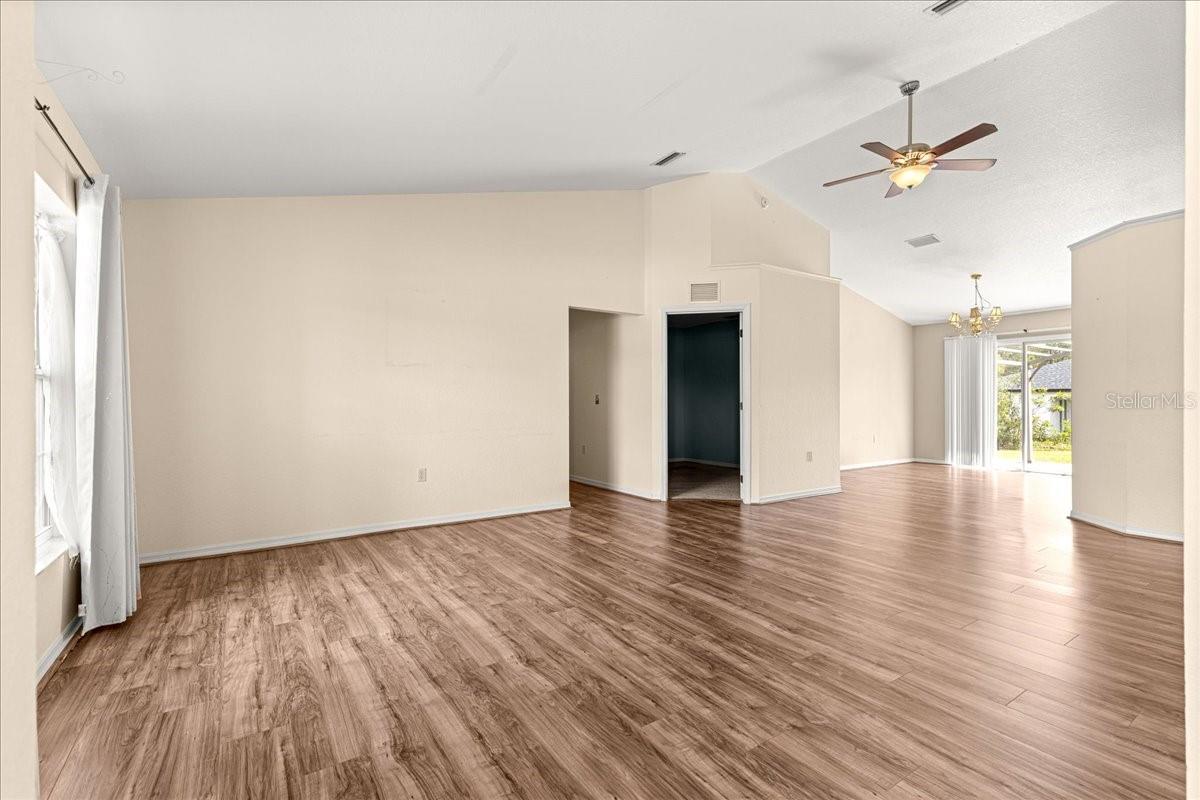 MARION OAKS 10 - Residential