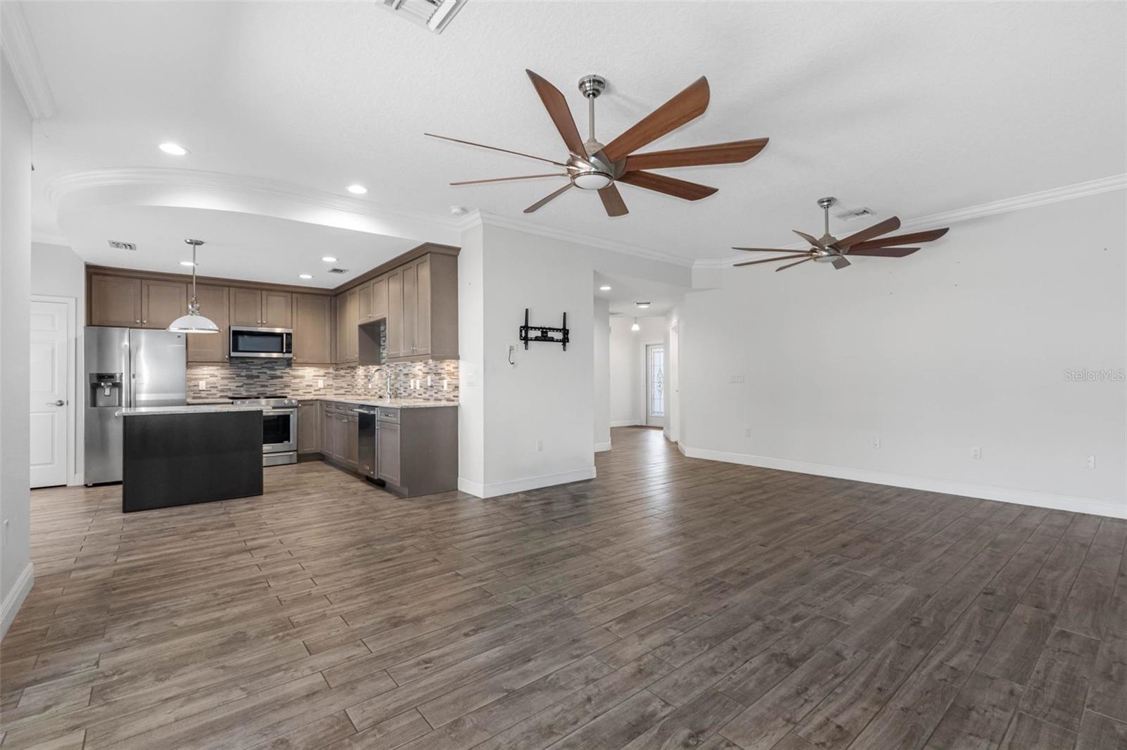 763 DATE PALM LANE