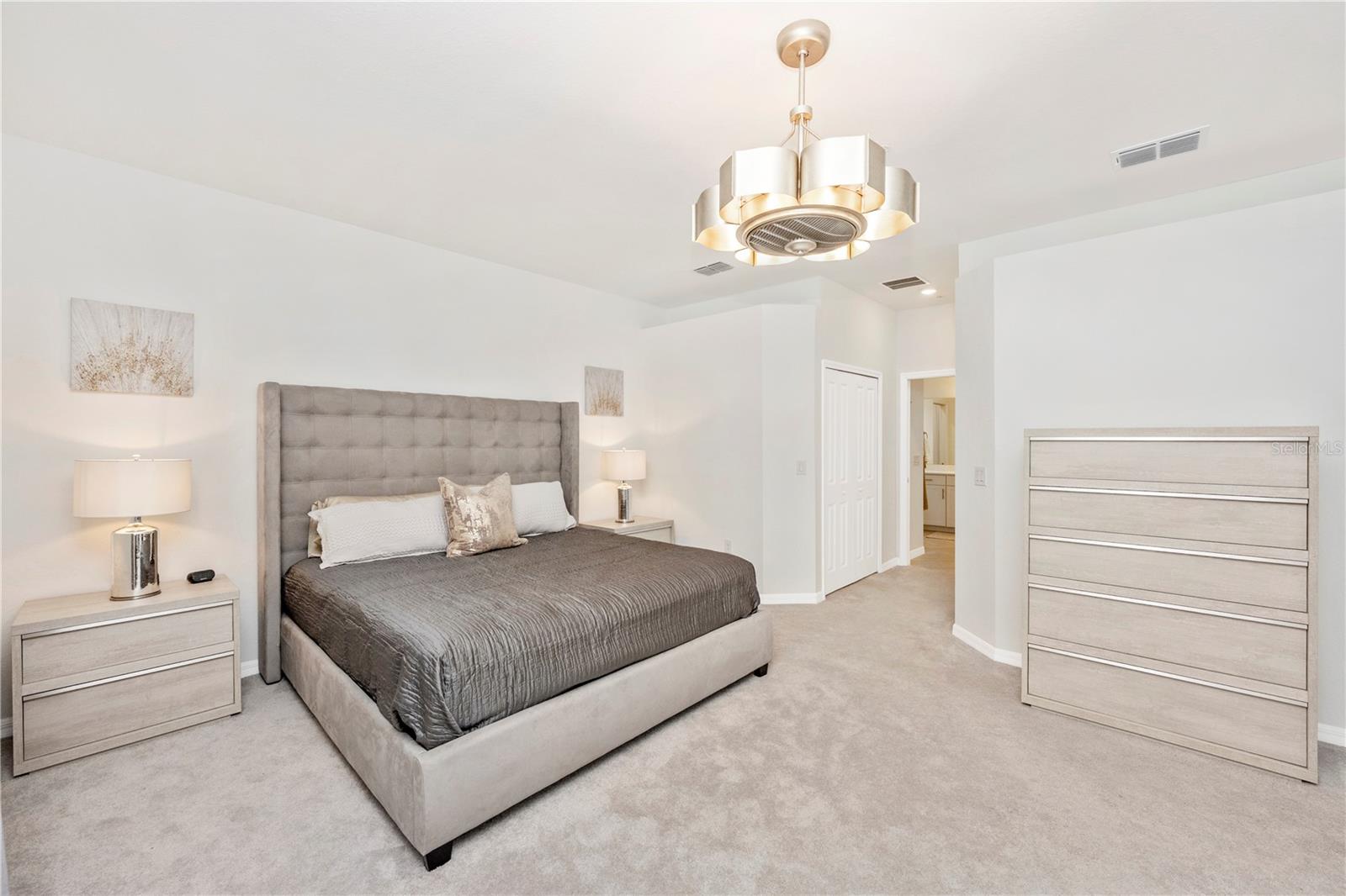 WELLEN PARK GOLF & COUNTRY CLUB - Residential Lease