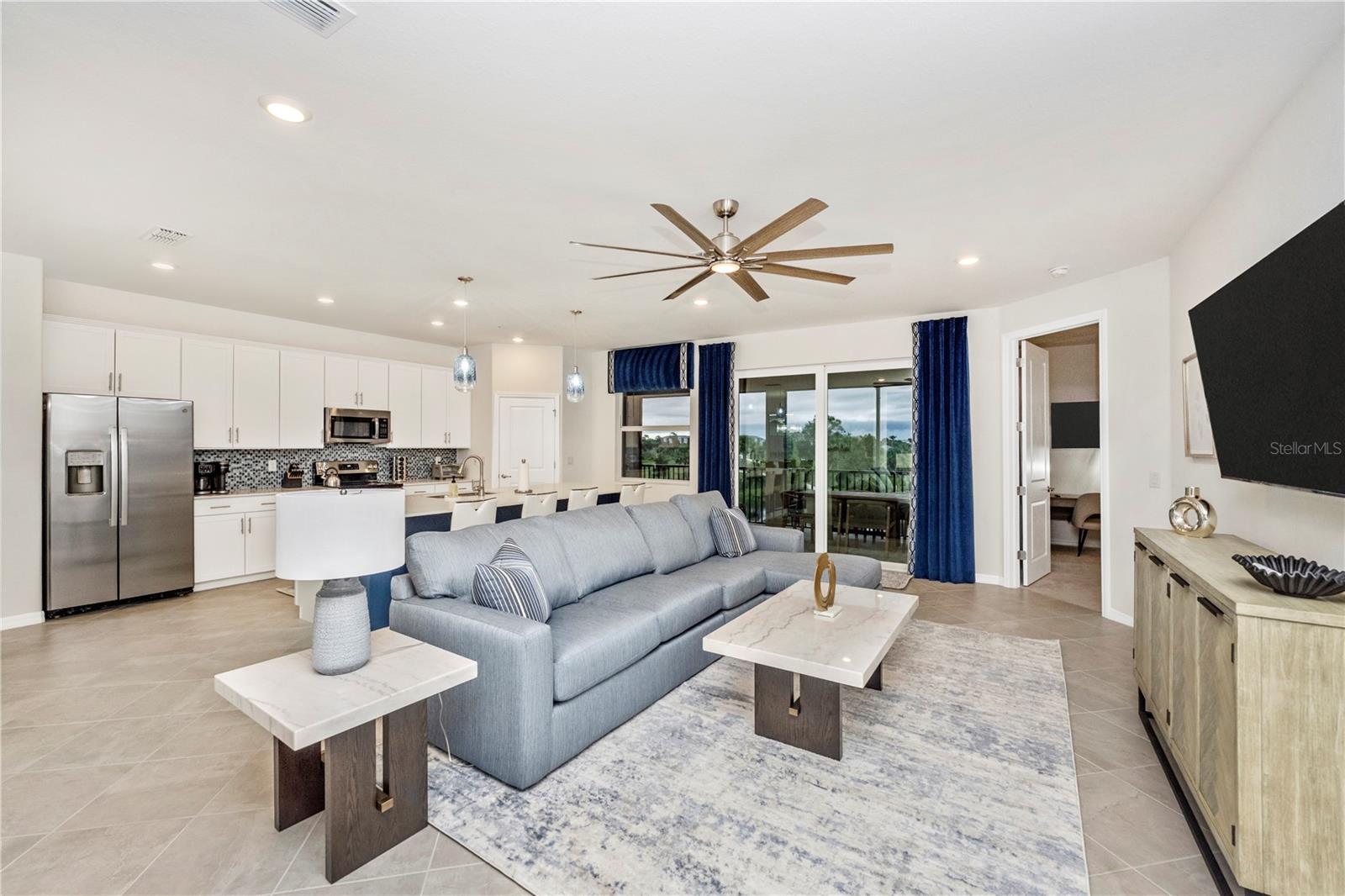 WELLEN PARK GOLF & COUNTRY CLUB - Residential Lease