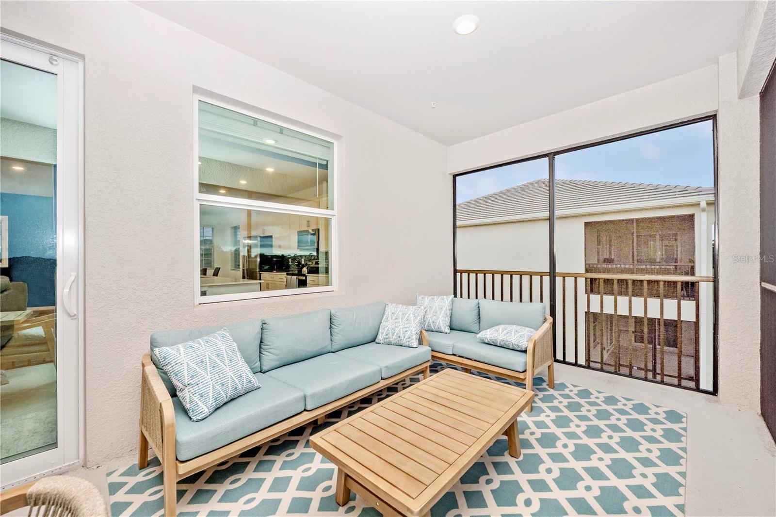 WELLEN PARK GOLF & COUNTRY CLUB - Residential Lease