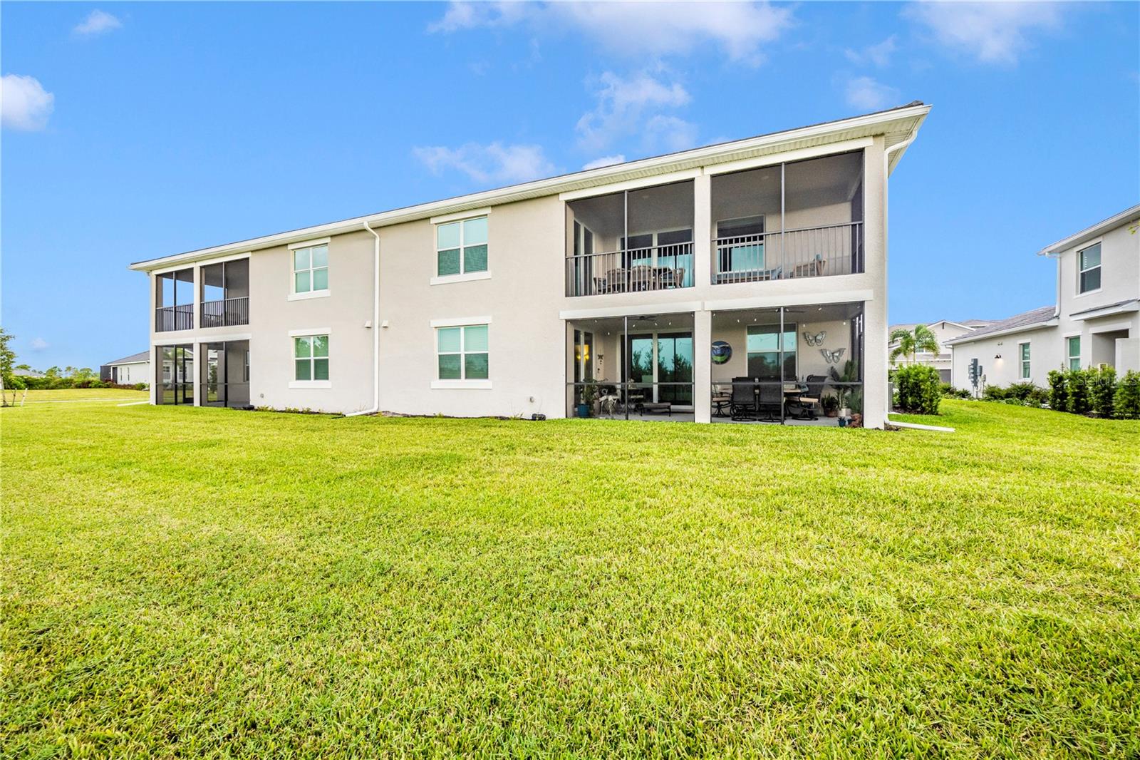 WELLEN PARK GOLF & COUNTRY CLUB - Residential Lease