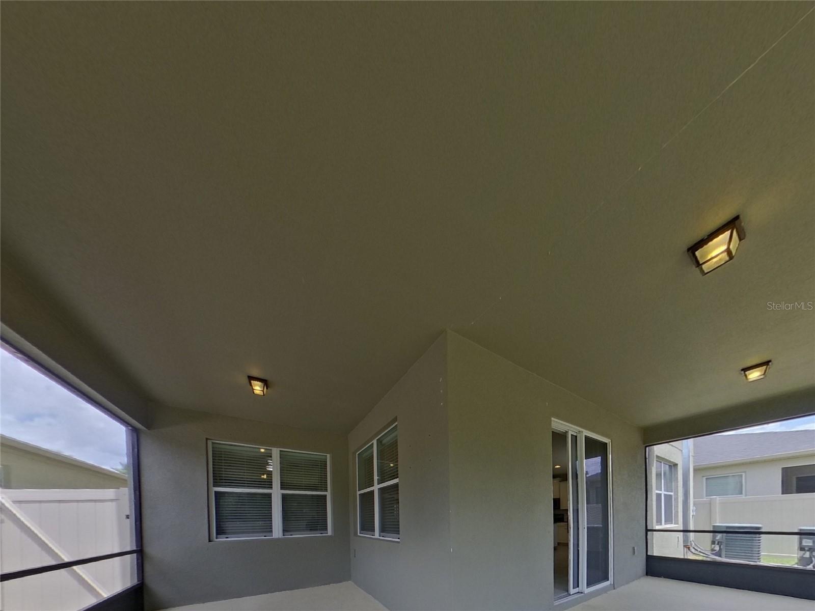 LUCAYA LAKE CLUB PH 2E - Residential