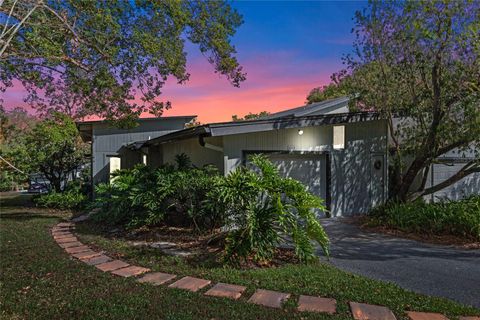 A home in APOPKA