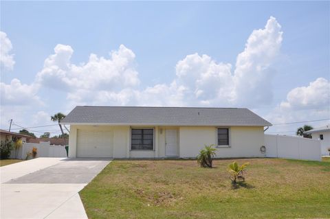 A home in PORT CHARLOTTE