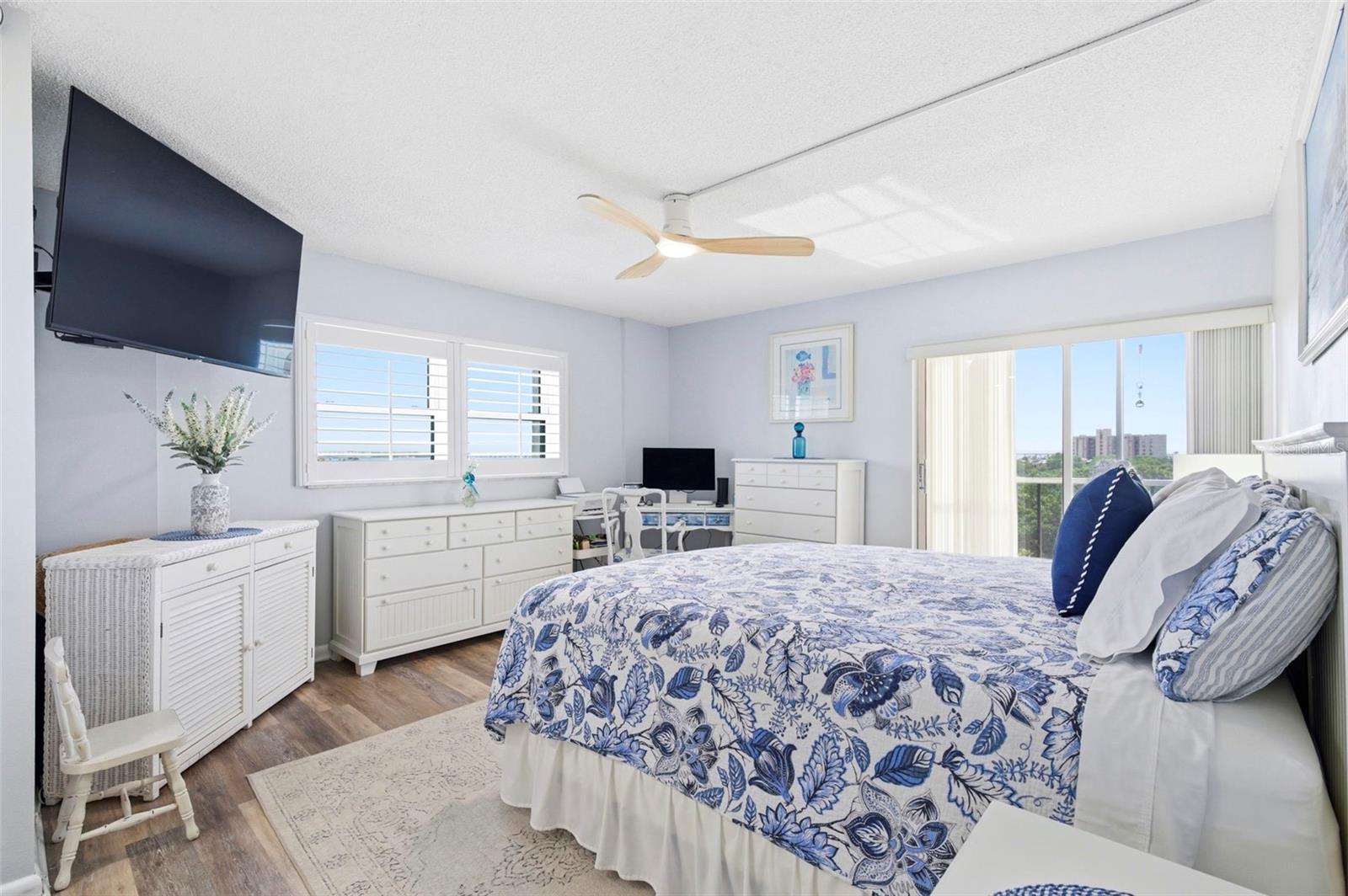 COVE CAY VILLAGE IV - Residential