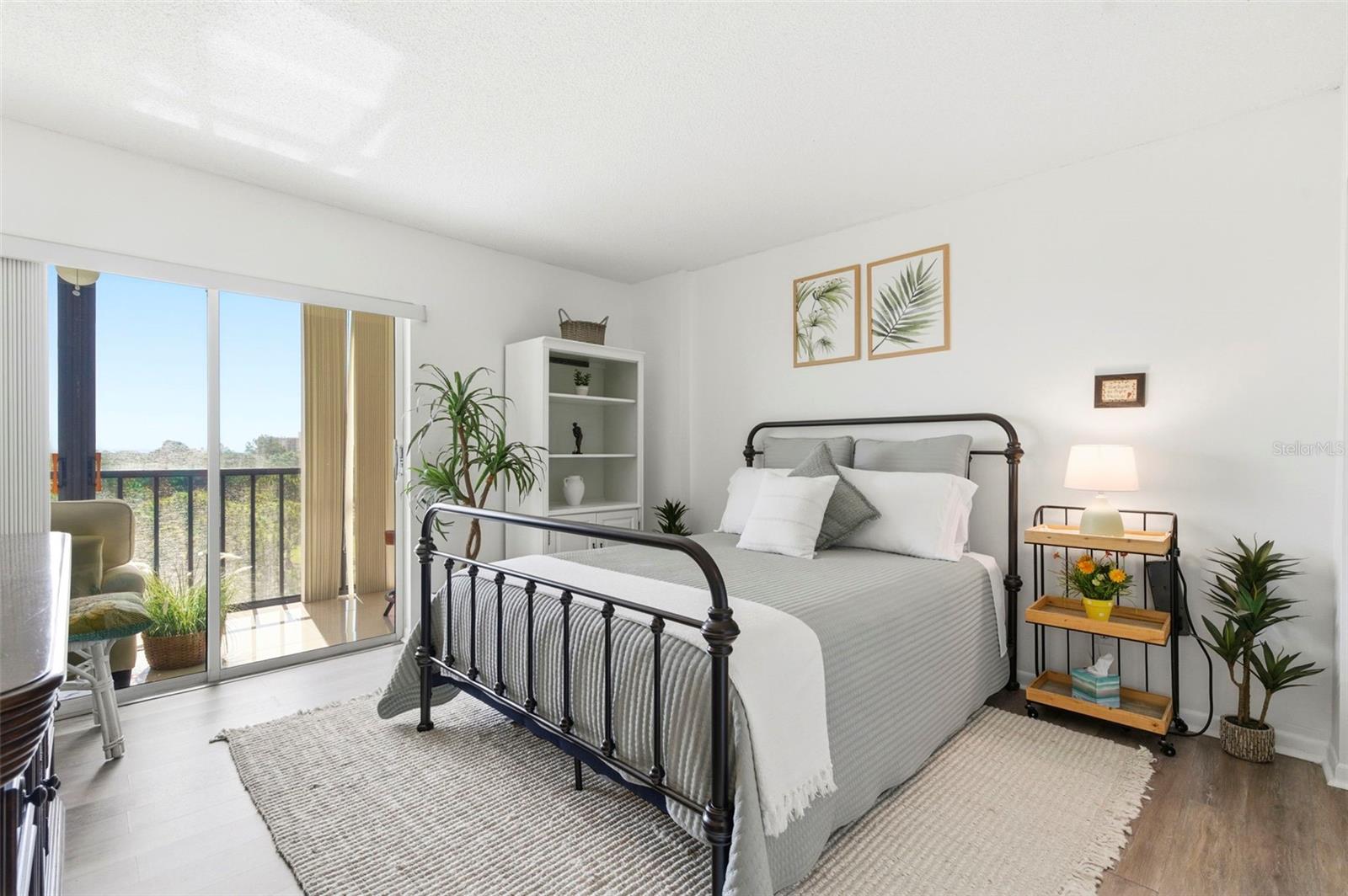 COVE CAY VILLAGE IV - Residential