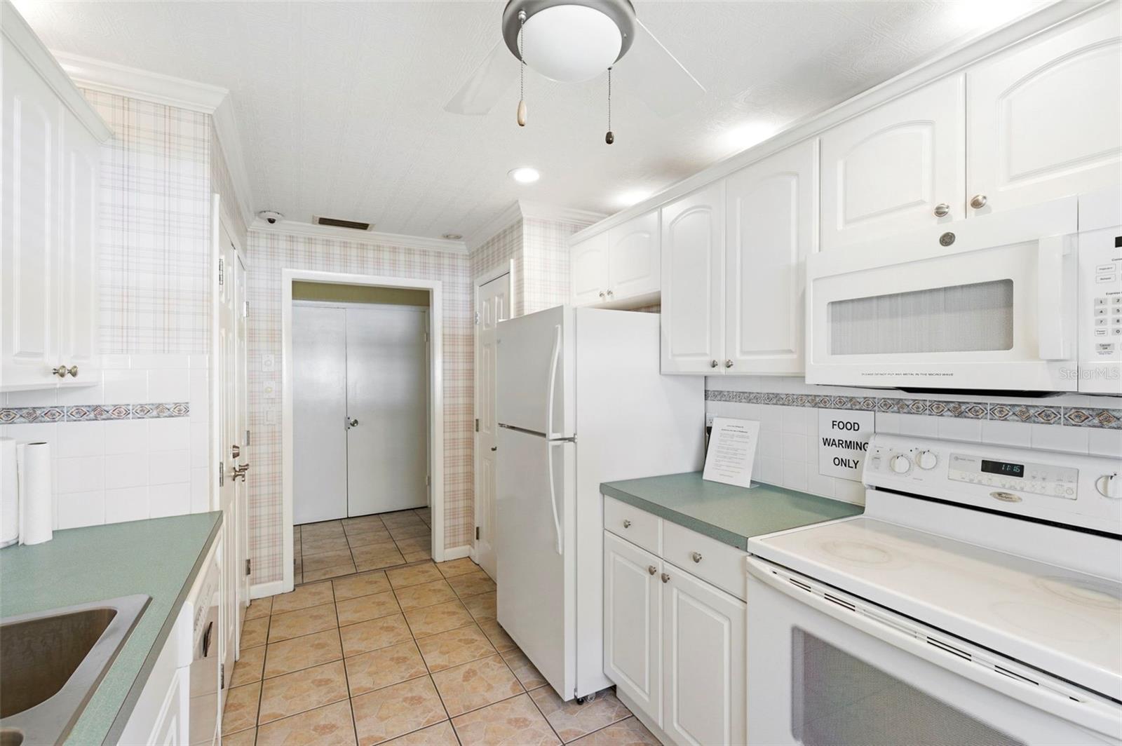 COVE CAY VILLAGE IV - Residential