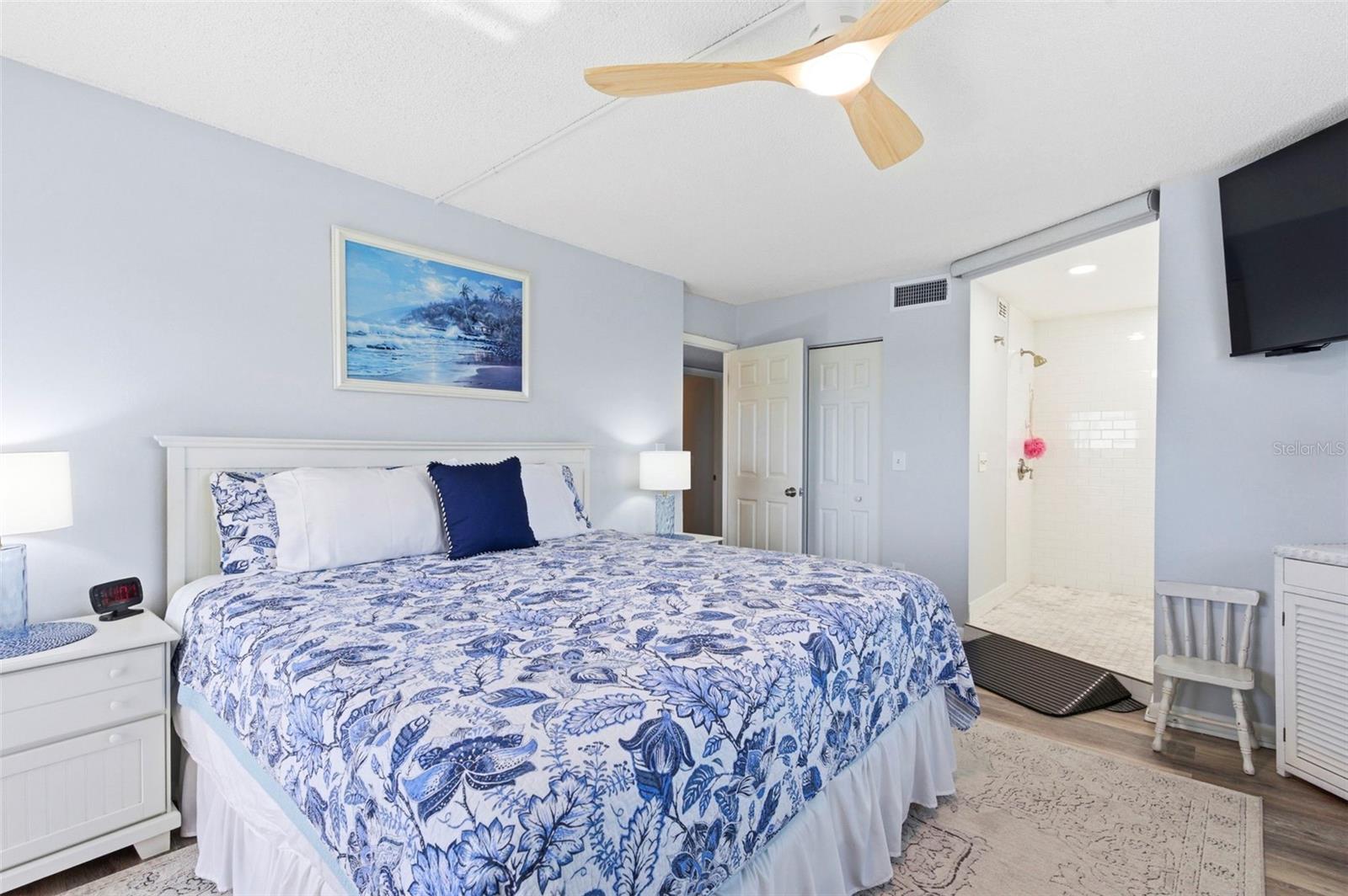 COVE CAY VILLAGE IV - Residential