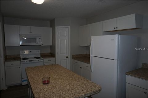 Tiny photo for 1024 Osprey Cove Circle, Groveland, FL 34736 (MLS # O6395390)