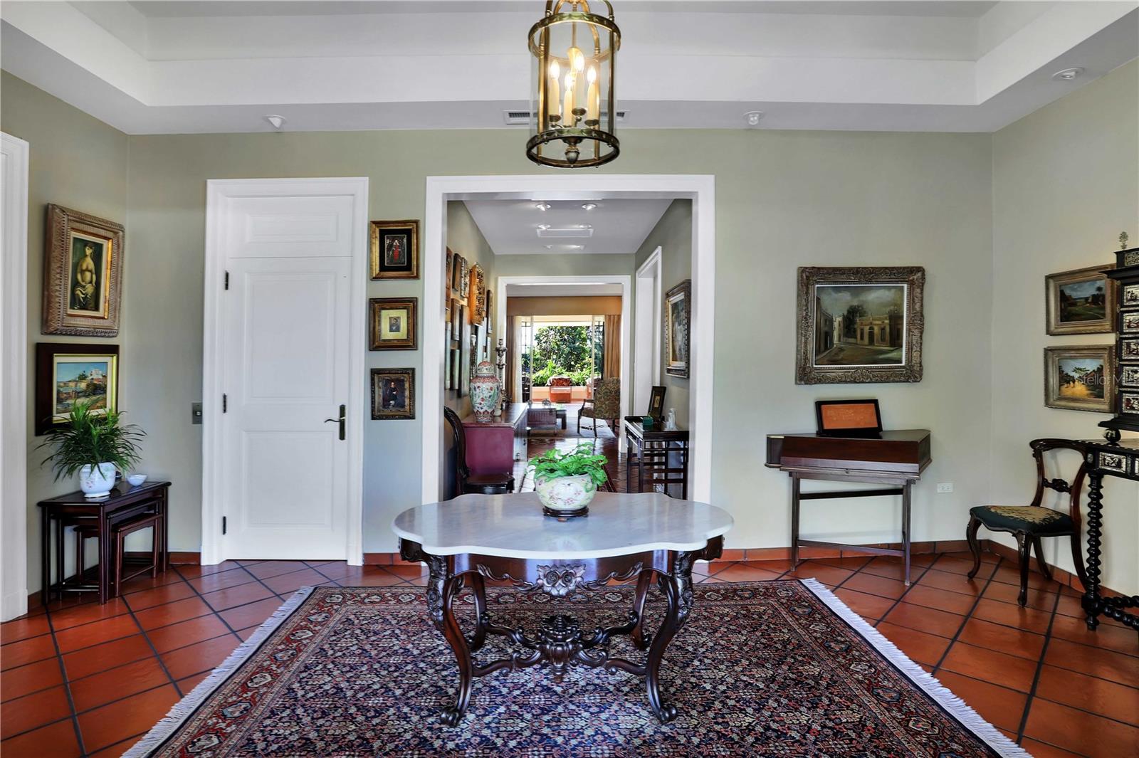 GHN- VILLA CAPARRA - Residential