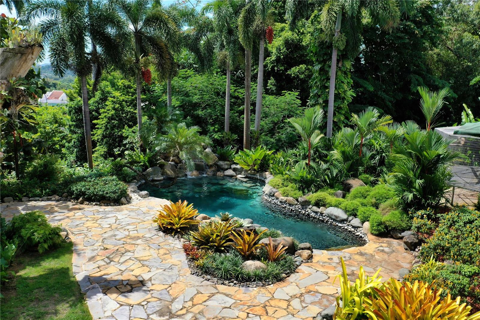 GHN- VILLA CAPARRA - Residential