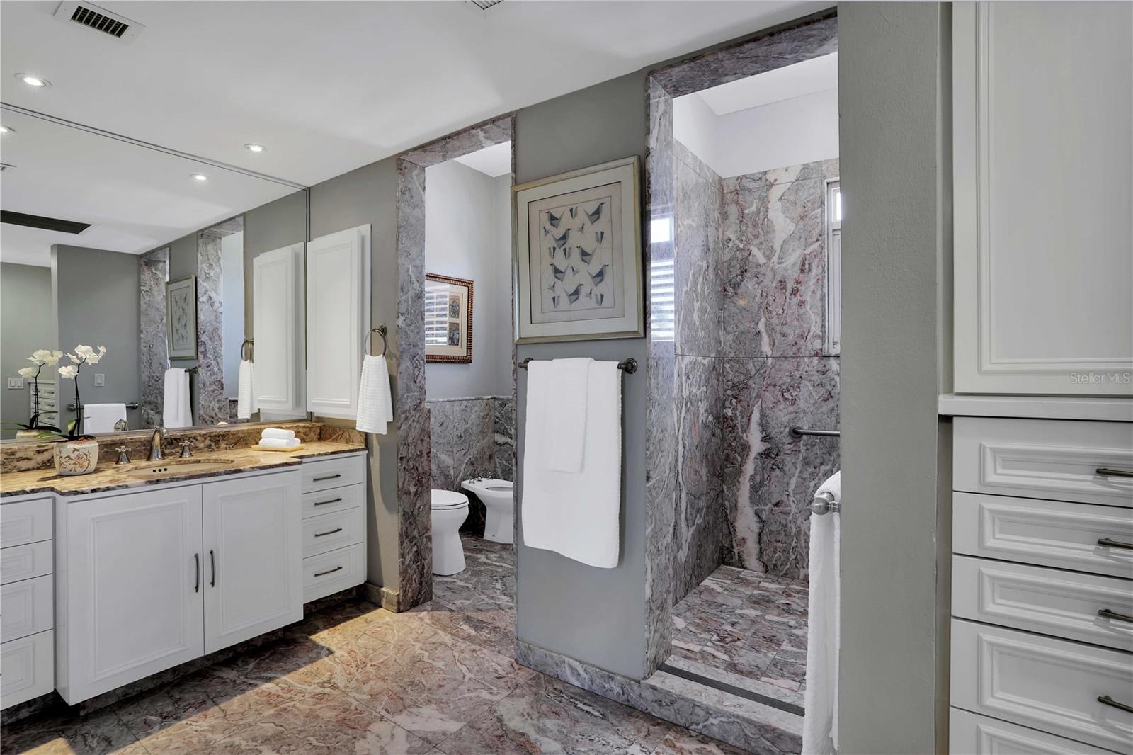 GHN- VILLA CAPARRA - Residential