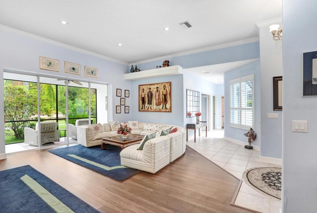 WESTCHASE - Residential