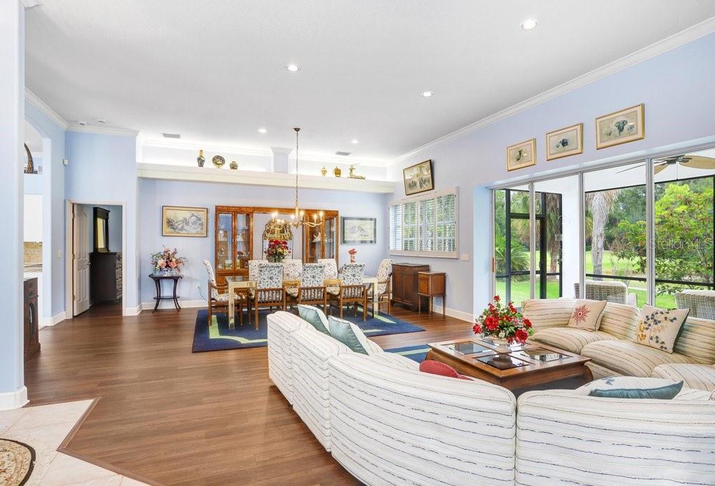 WESTCHASE - Residential