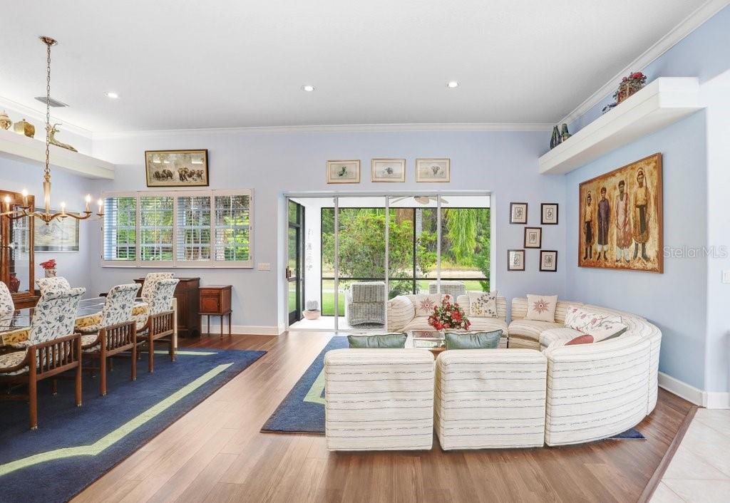 WESTCHASE - Residential