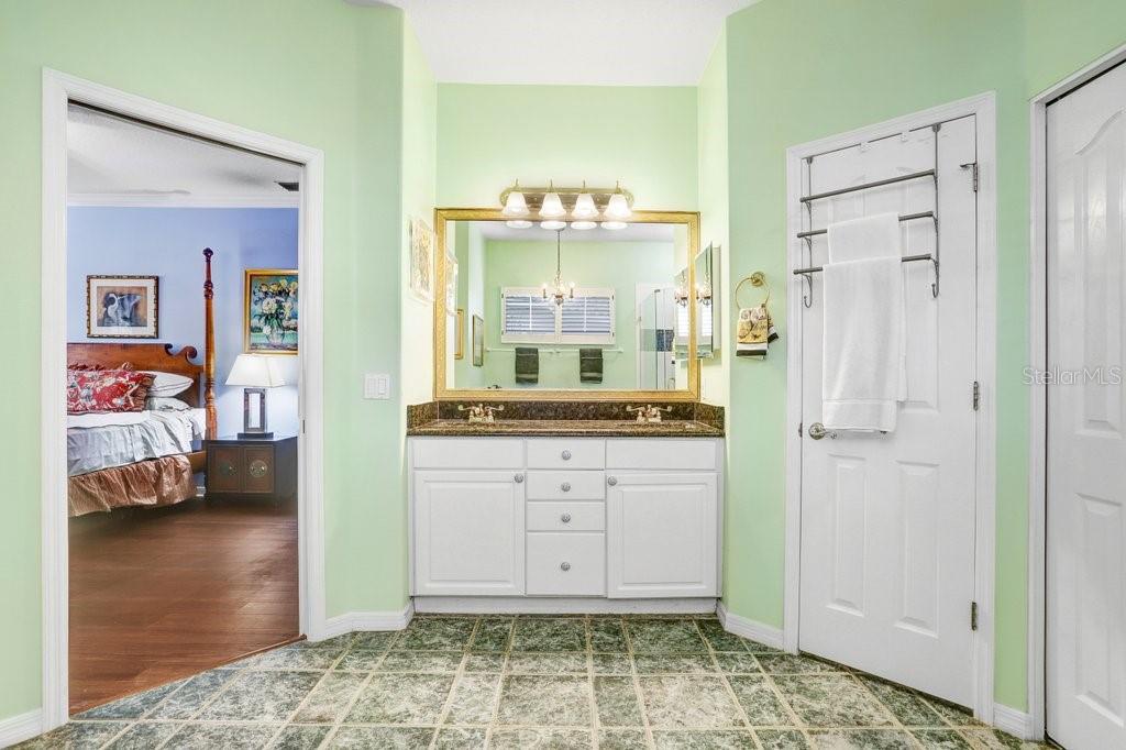 WESTCHASE - Residential