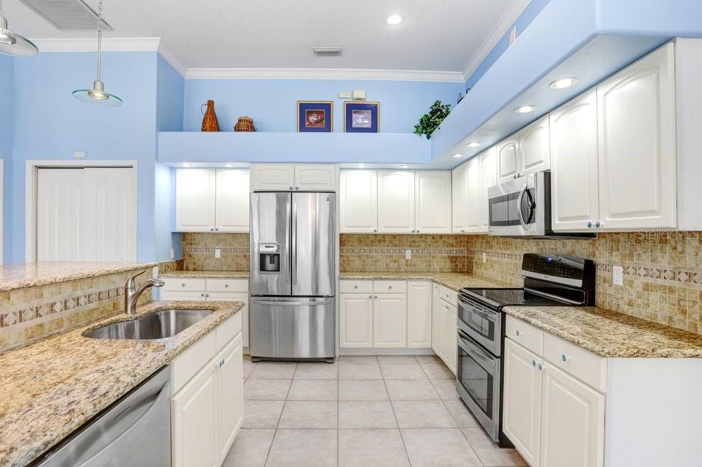 WESTCHASE - Residential