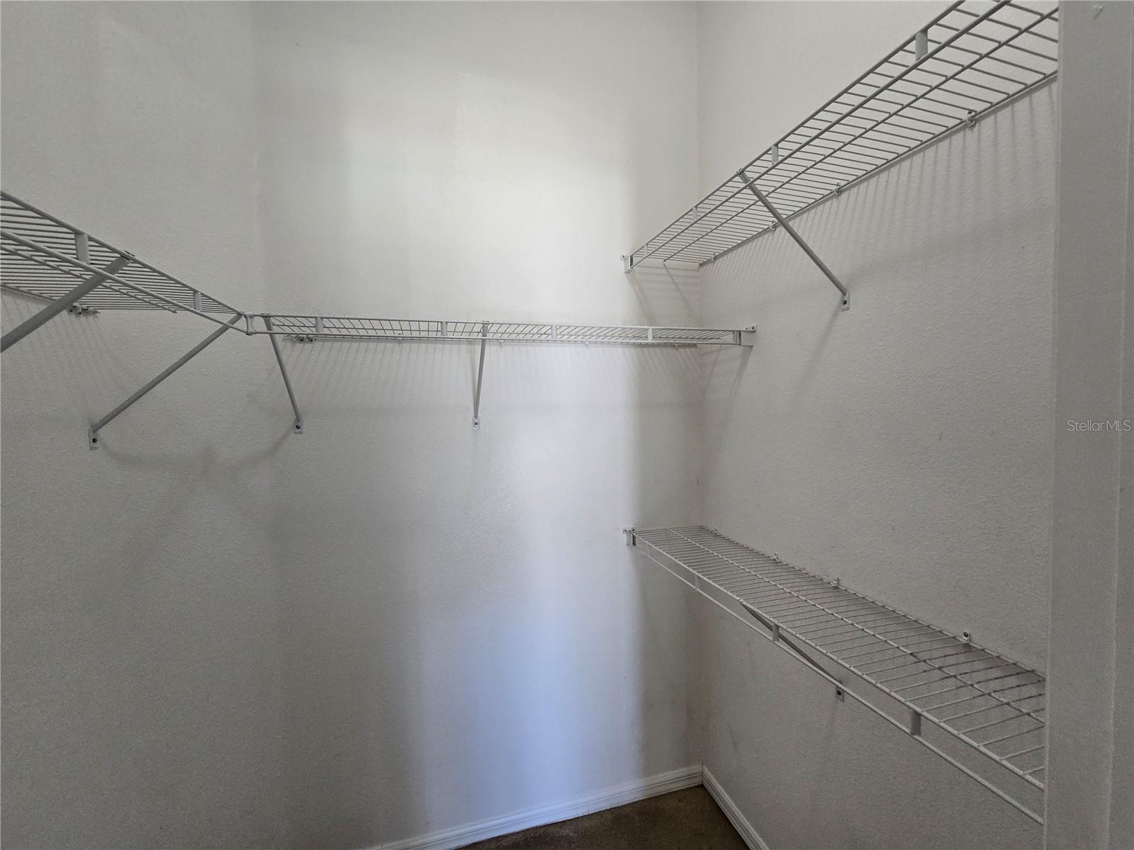 BRIDGEWATER AT TOWN CENTER - Residential Lease