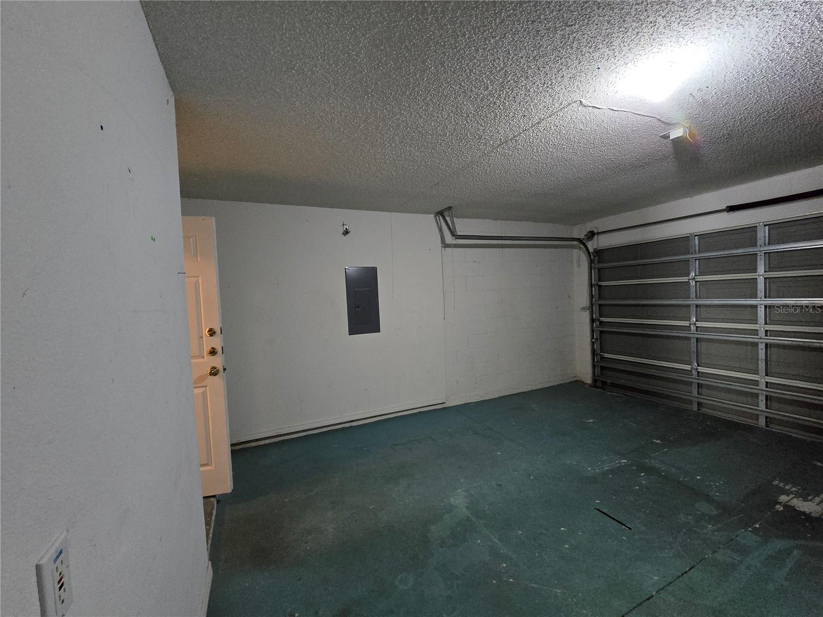 BRIDGEWATER AT TOWN CENTER - Residential Lease