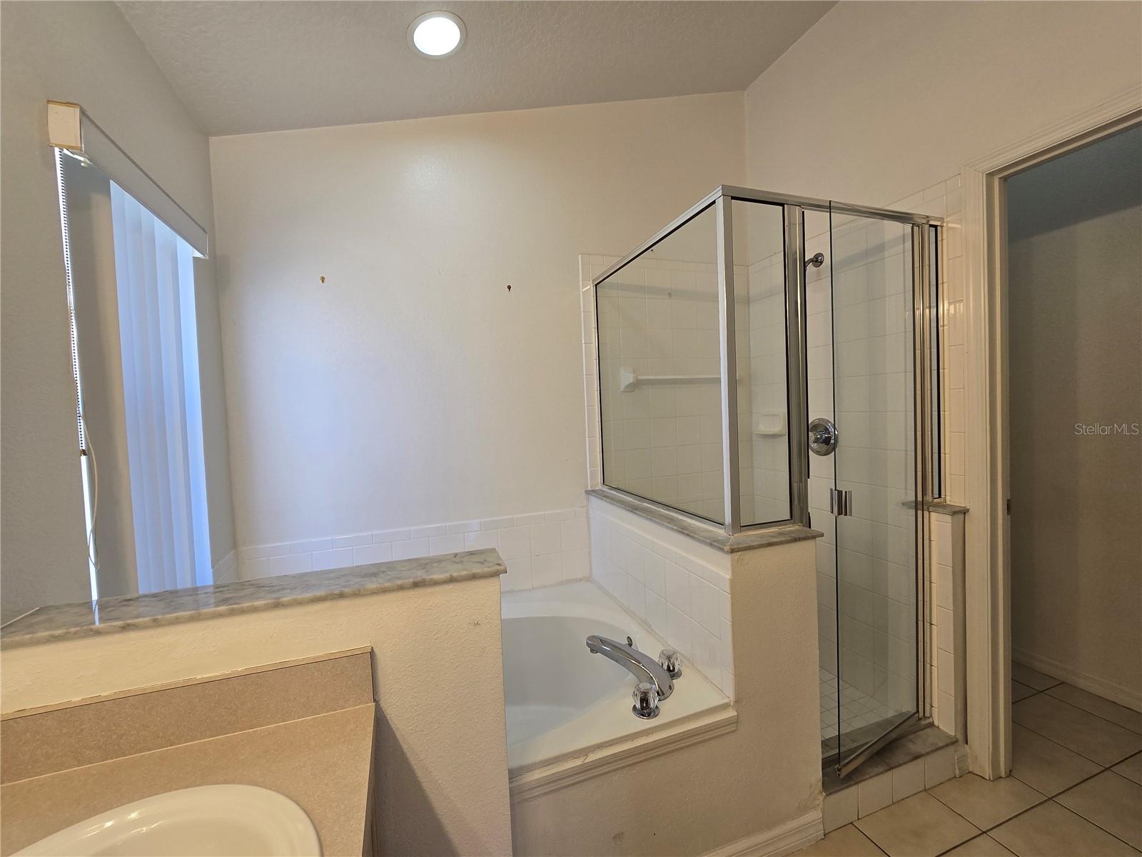 BRIDGEWATER AT TOWN CENTER - Residential Lease