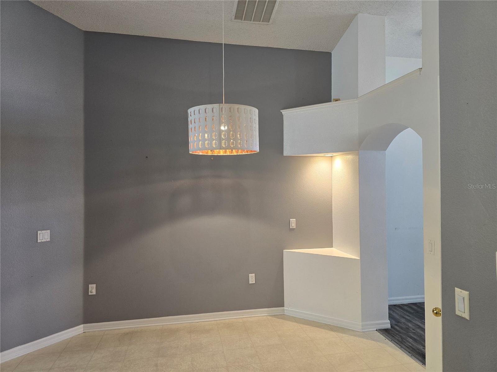BRIDGEWATER AT TOWN CENTER - Residential Lease