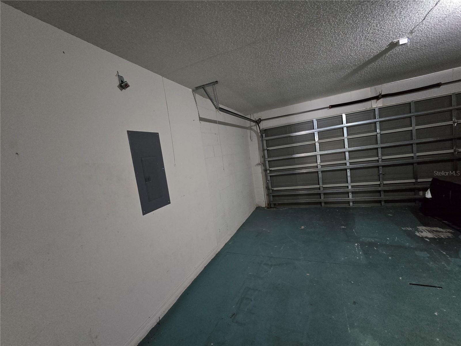 BRIDGEWATER AT TOWN CENTER - Residential Lease