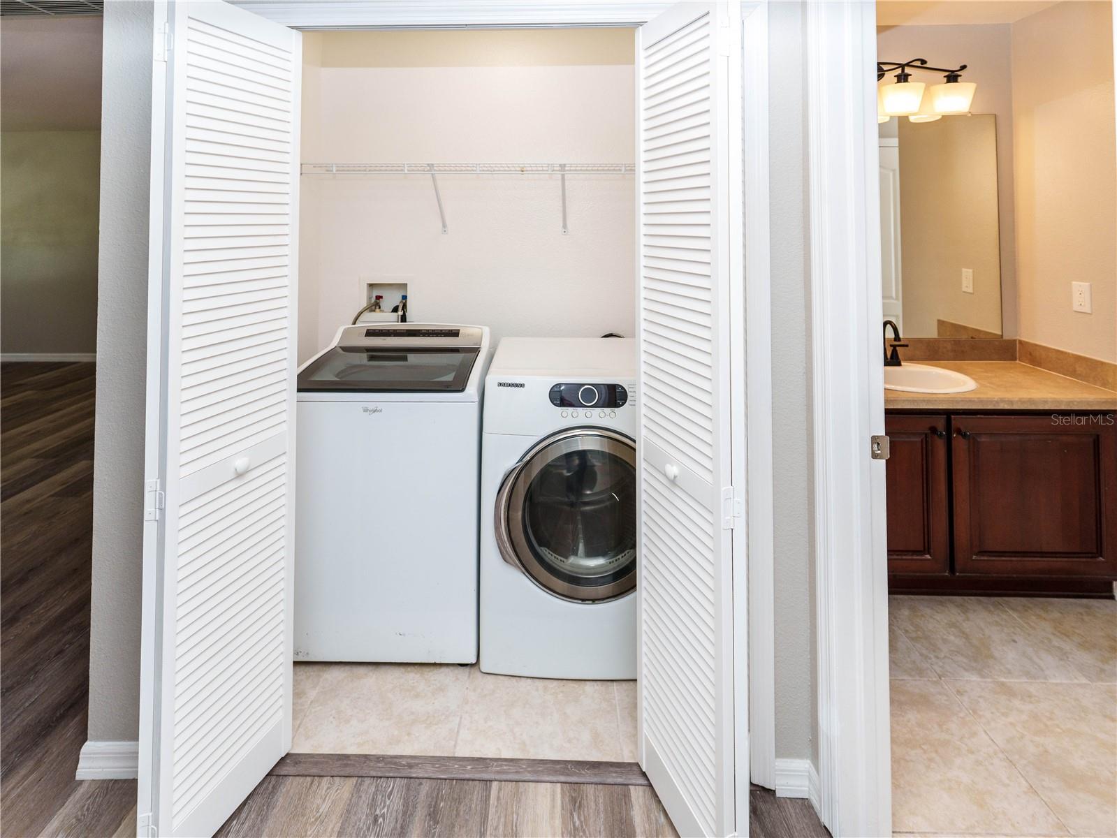 COLONY LAKES - Residential Lease