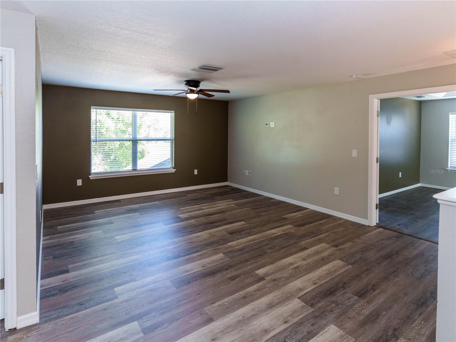 COLONY LAKES - Residential Lease