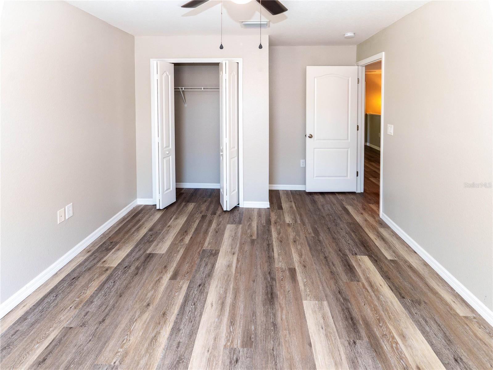 COLONY LAKES - Residential Lease