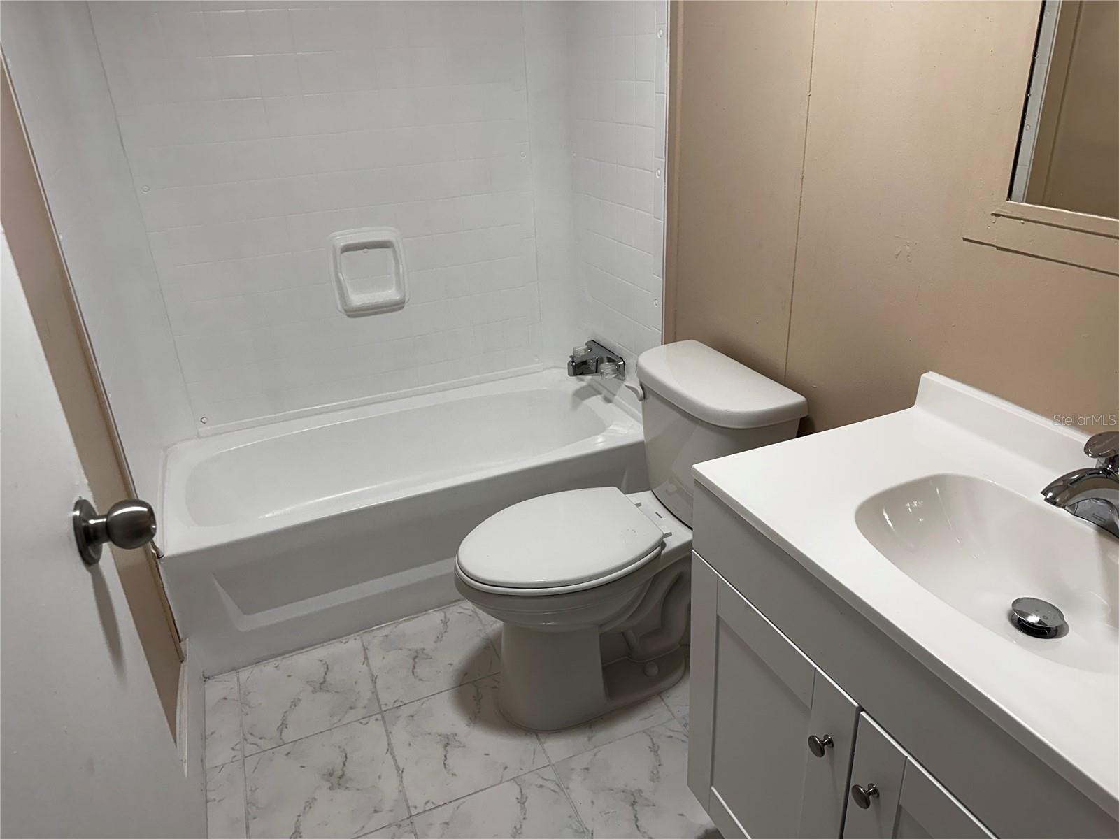 TROPICAL ACRES SOUTH UNIT 3 - Residential Lease