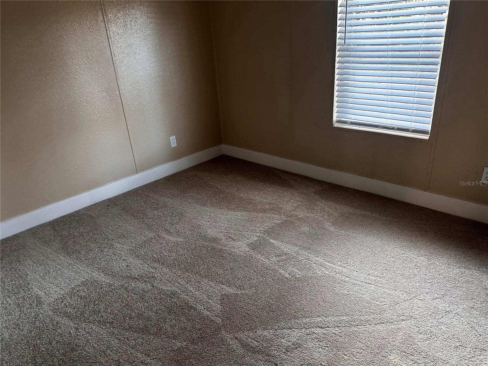 TROPICAL ACRES SOUTH UNIT 3 - Residential Lease