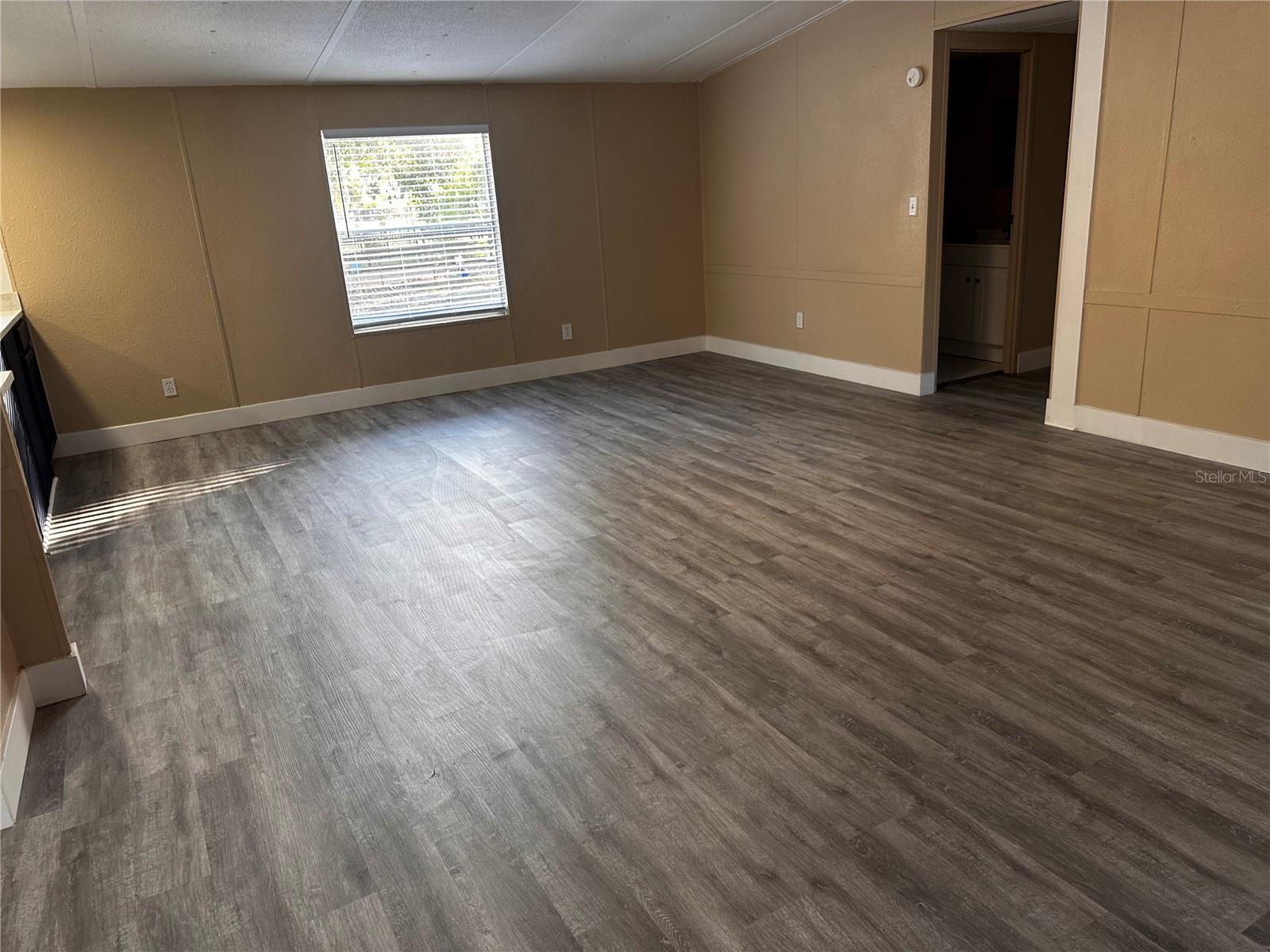 TROPICAL ACRES SOUTH UNIT 3 - Residential Lease