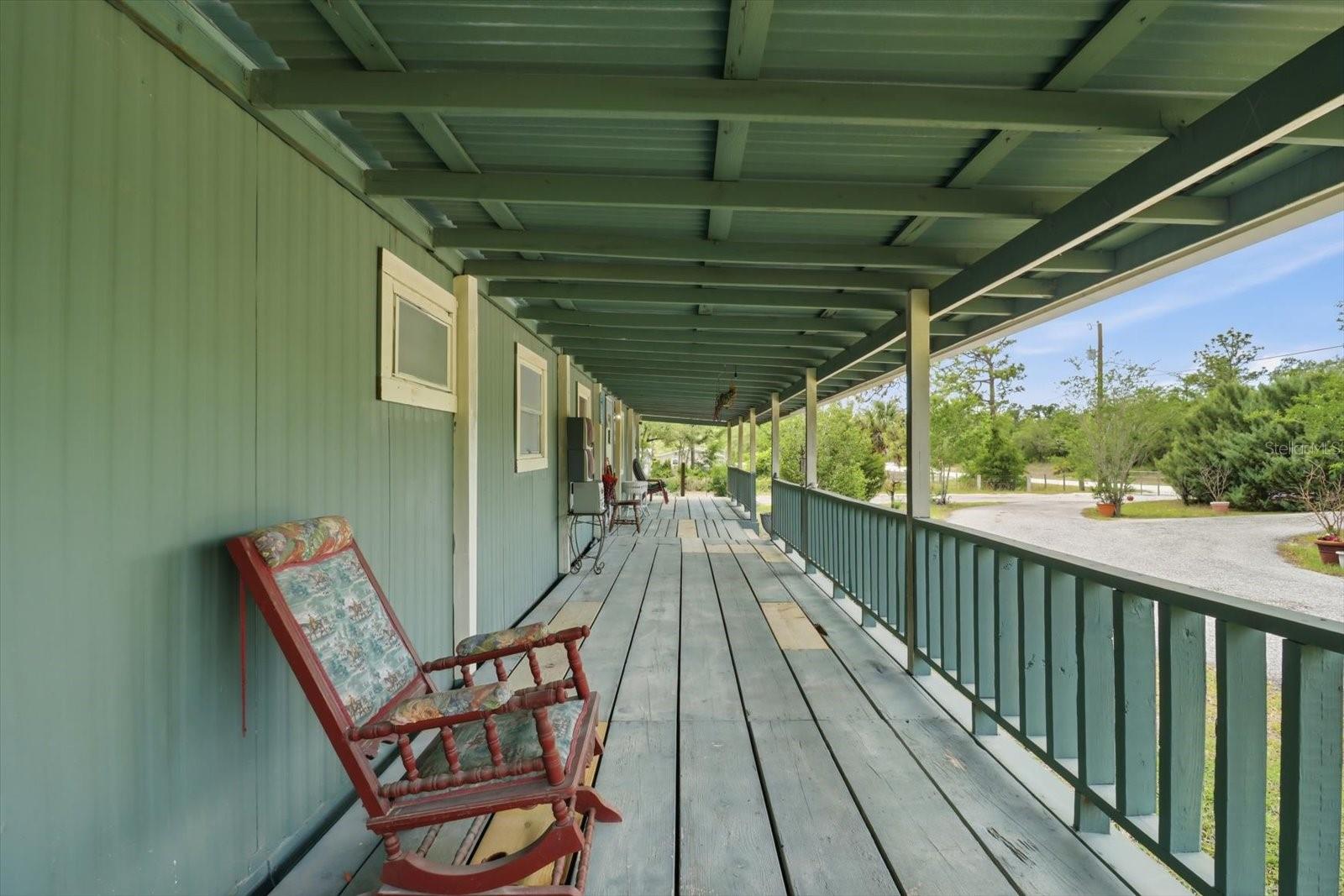 LEISURE RETREATS - Residential