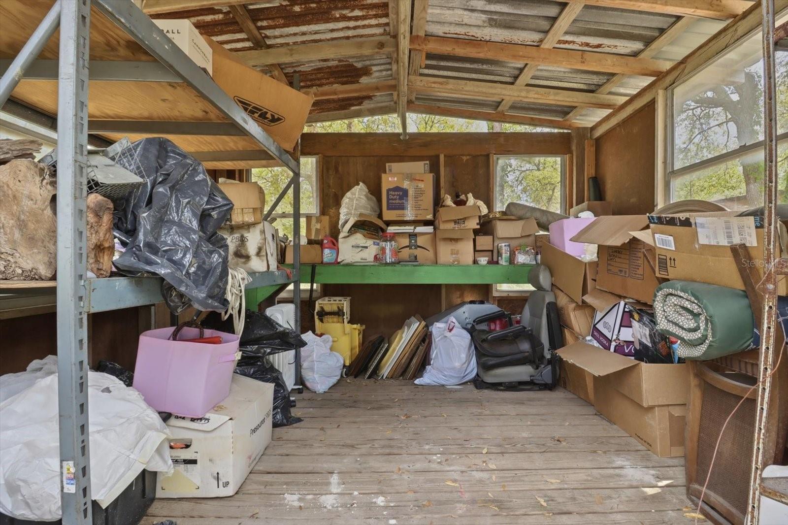 LEISURE RETREATS - Residential