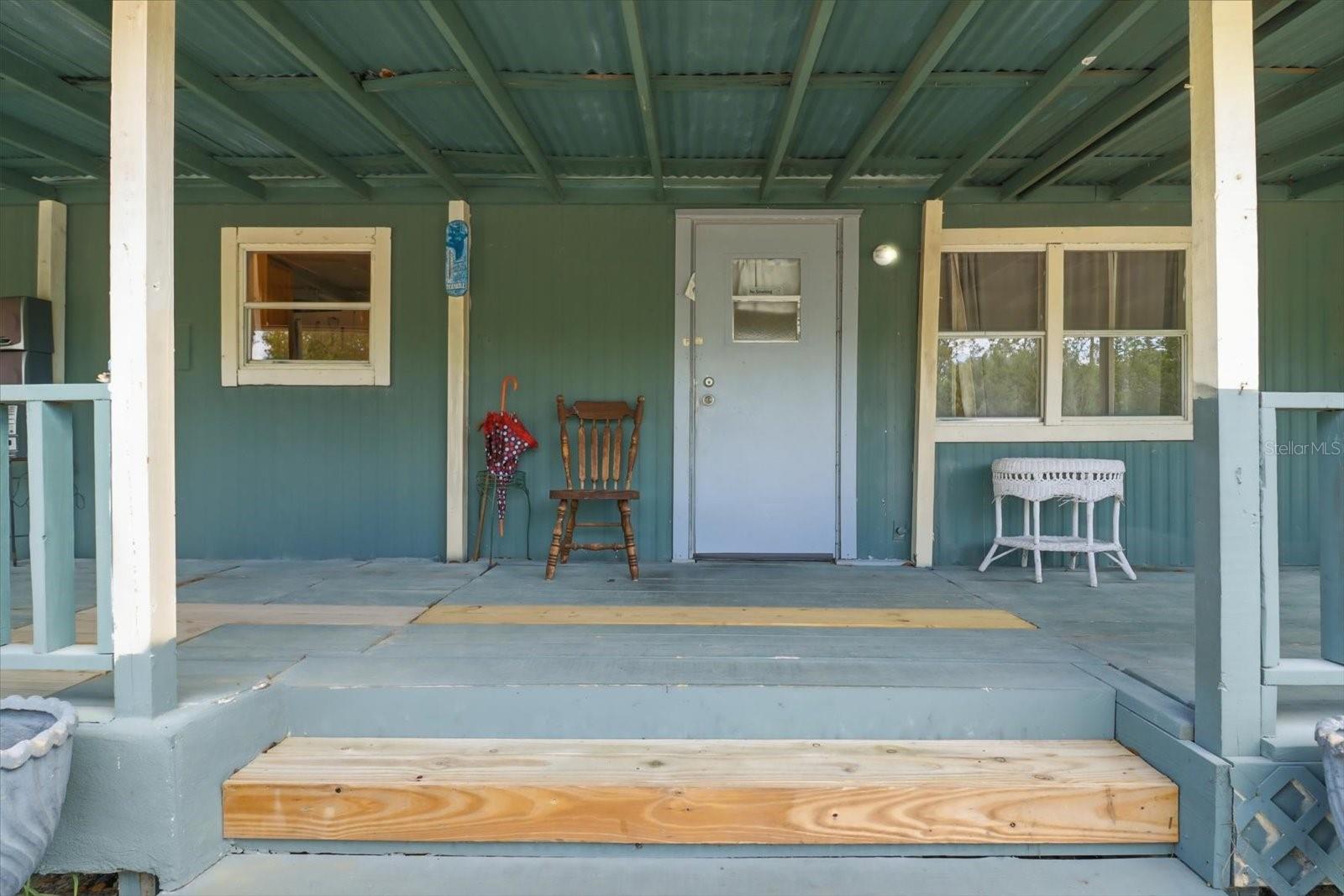 LEISURE RETREATS - Residential