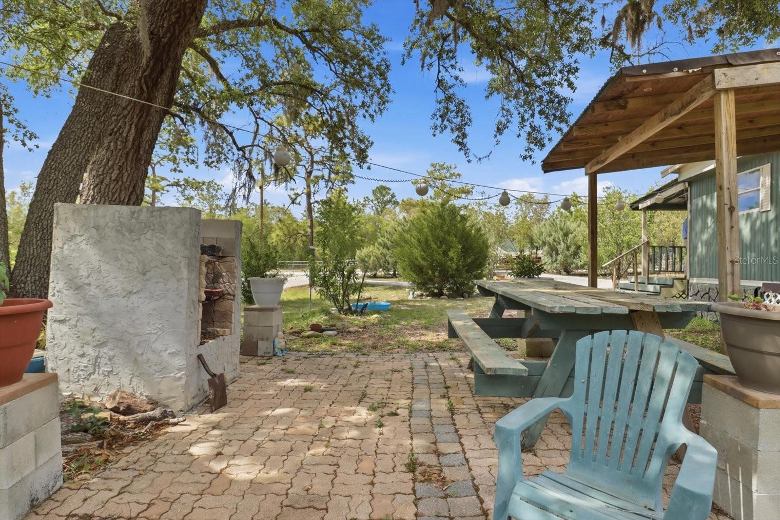 LEISURE RETREATS - Residential