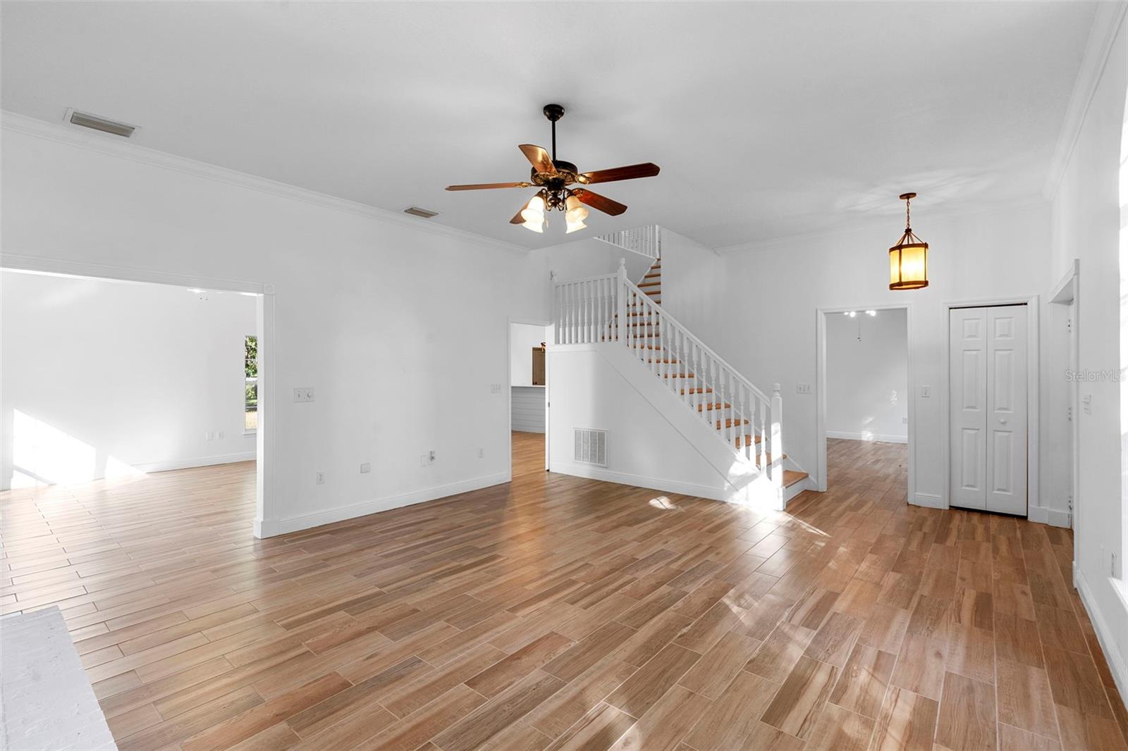 RUNNYMEDE NORTH HALF TOWN OF - Residential