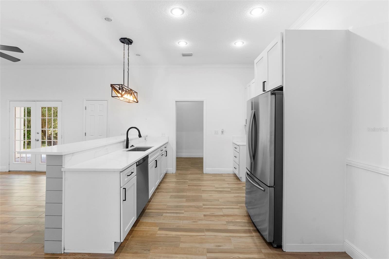 RUNNYMEDE NORTH HALF TOWN OF - Residential