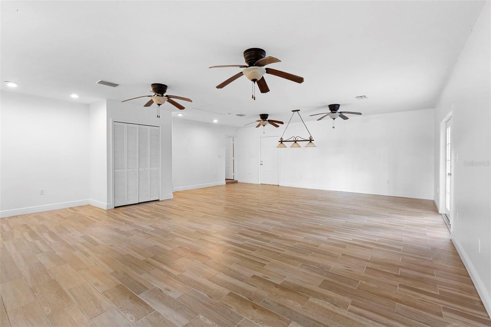 RUNNYMEDE NORTH HALF TOWN OF - Residential