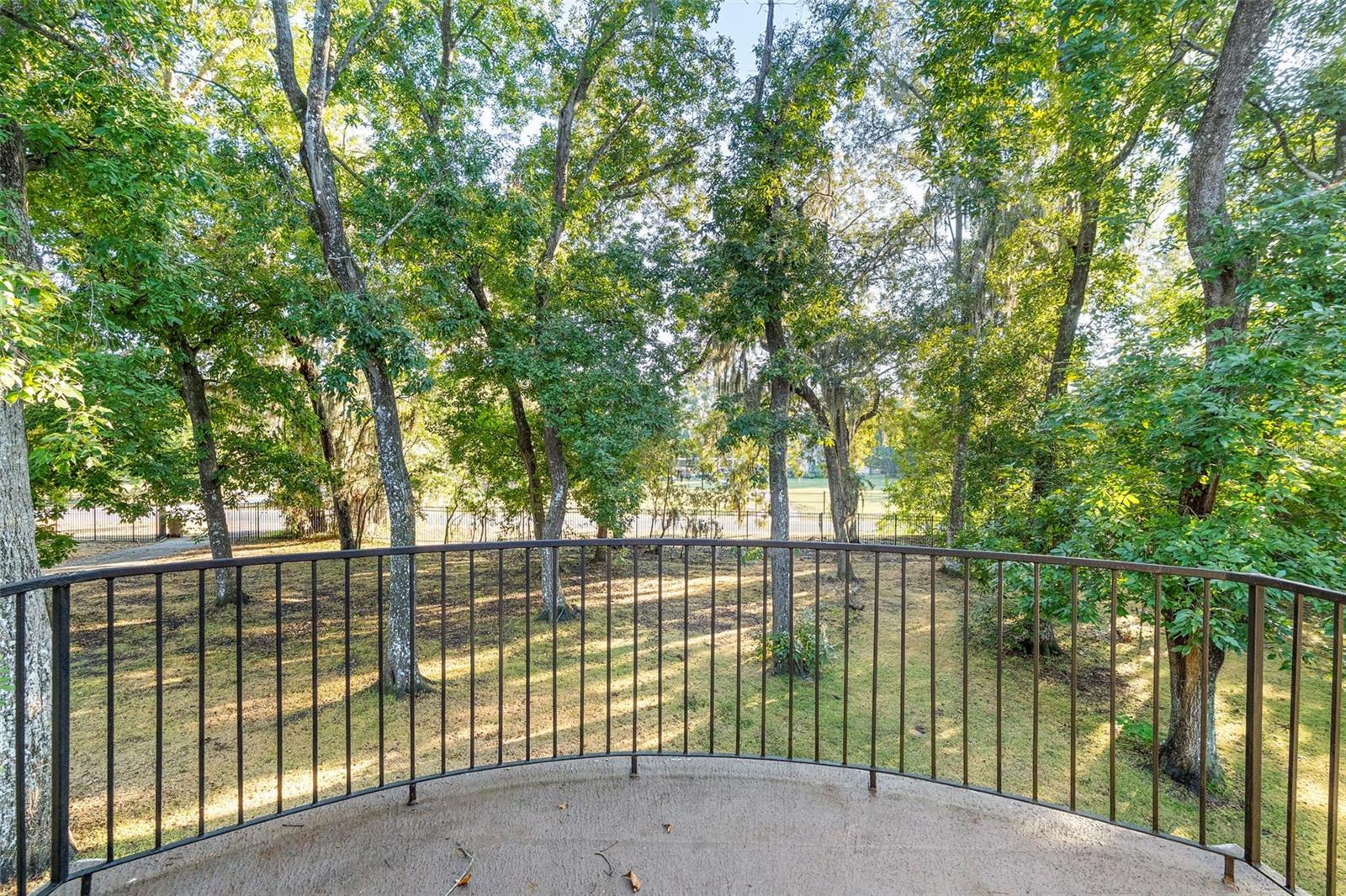 RUNNYMEDE NORTH HALF TOWN OF - Residential