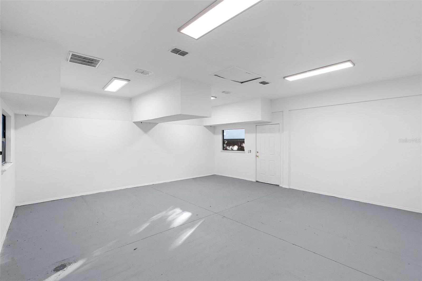 RUNNYMEDE NORTH HALF TOWN OF - Residential