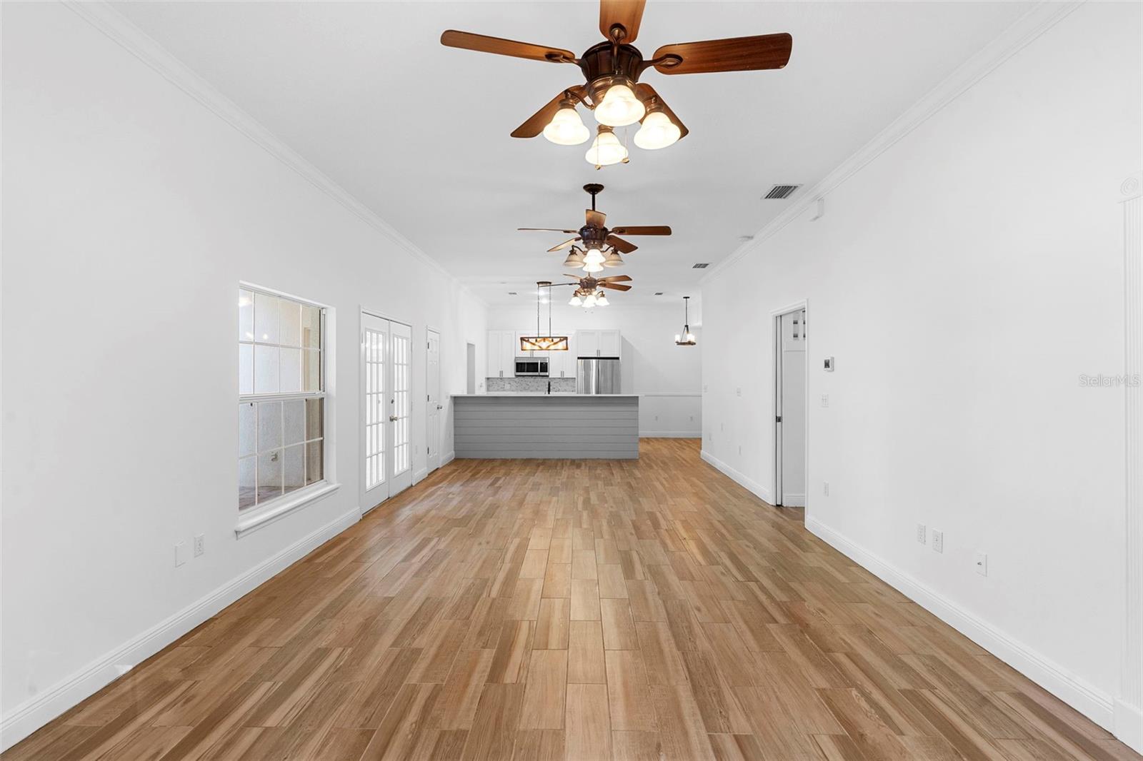 RUNNYMEDE NORTH HALF TOWN OF - Residential