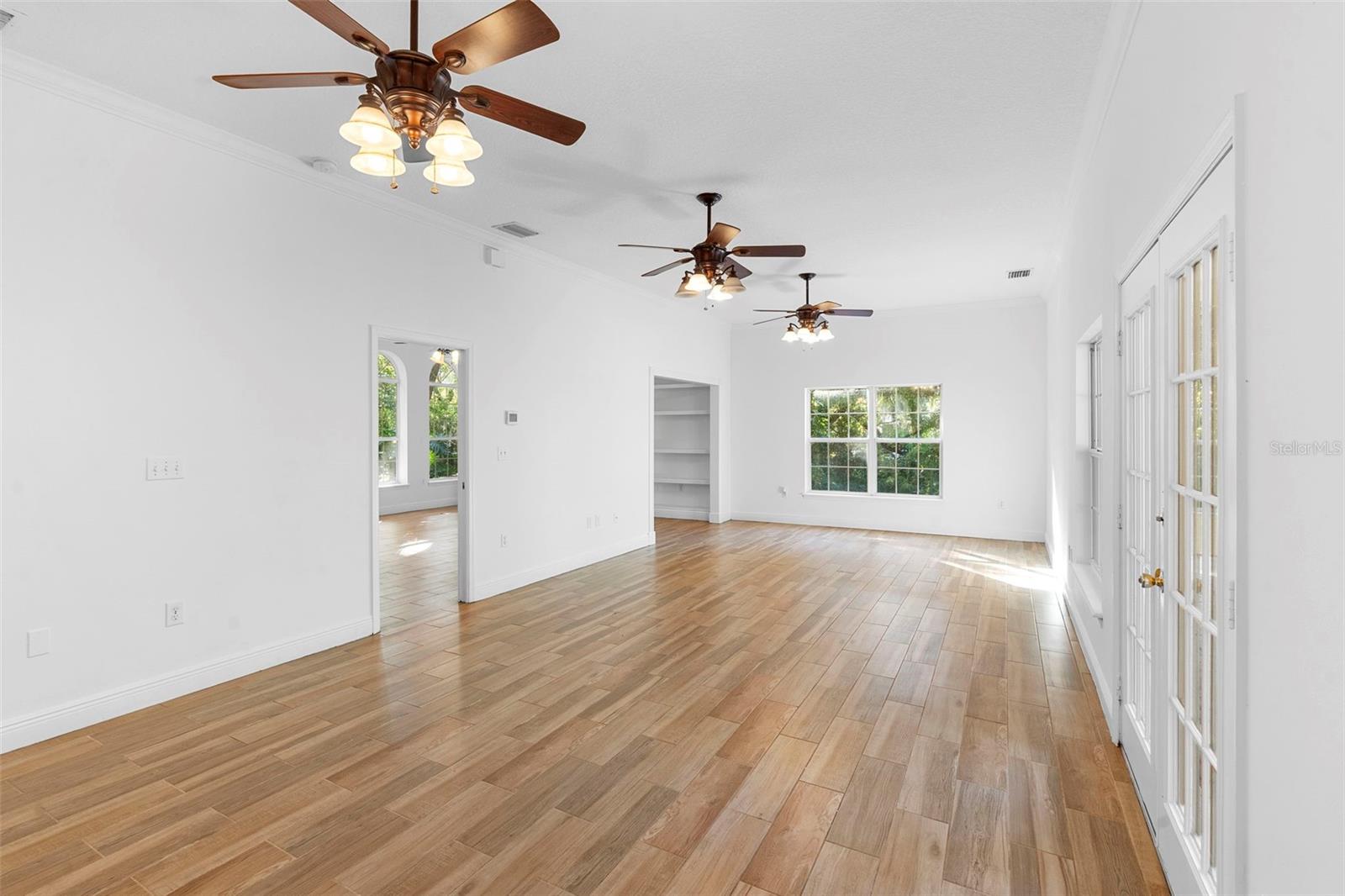 RUNNYMEDE NORTH HALF TOWN OF - Residential