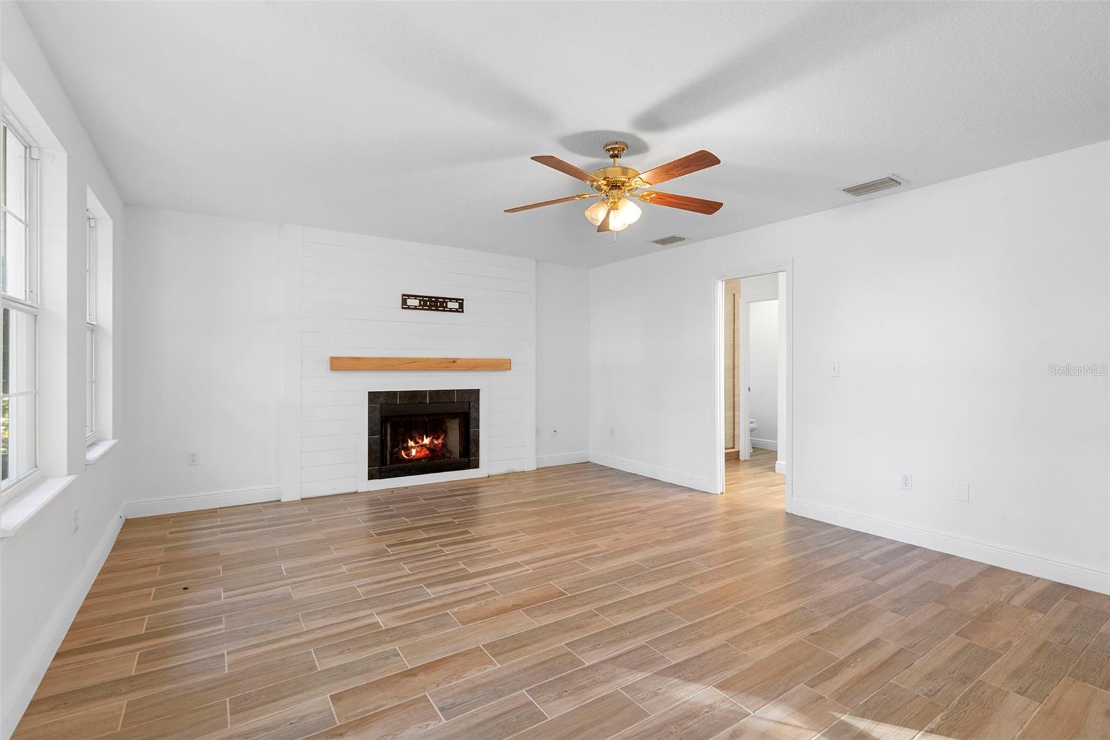 RUNNYMEDE NORTH HALF TOWN OF - Residential