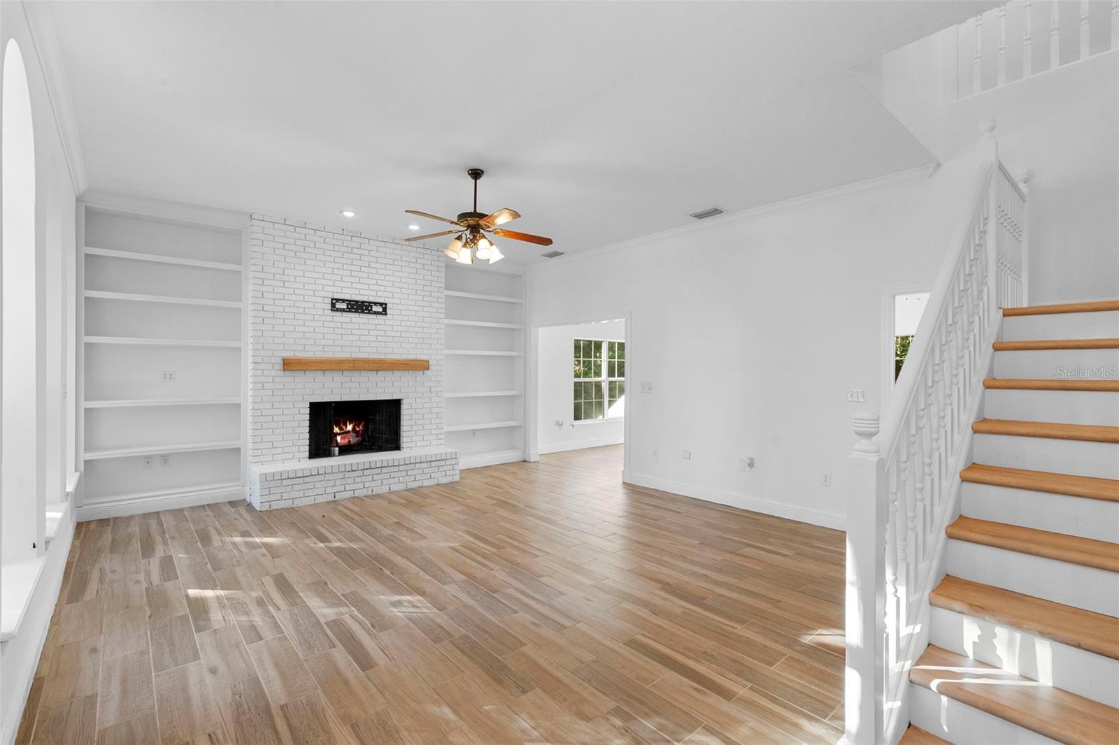 RUNNYMEDE NORTH HALF TOWN OF - Residential