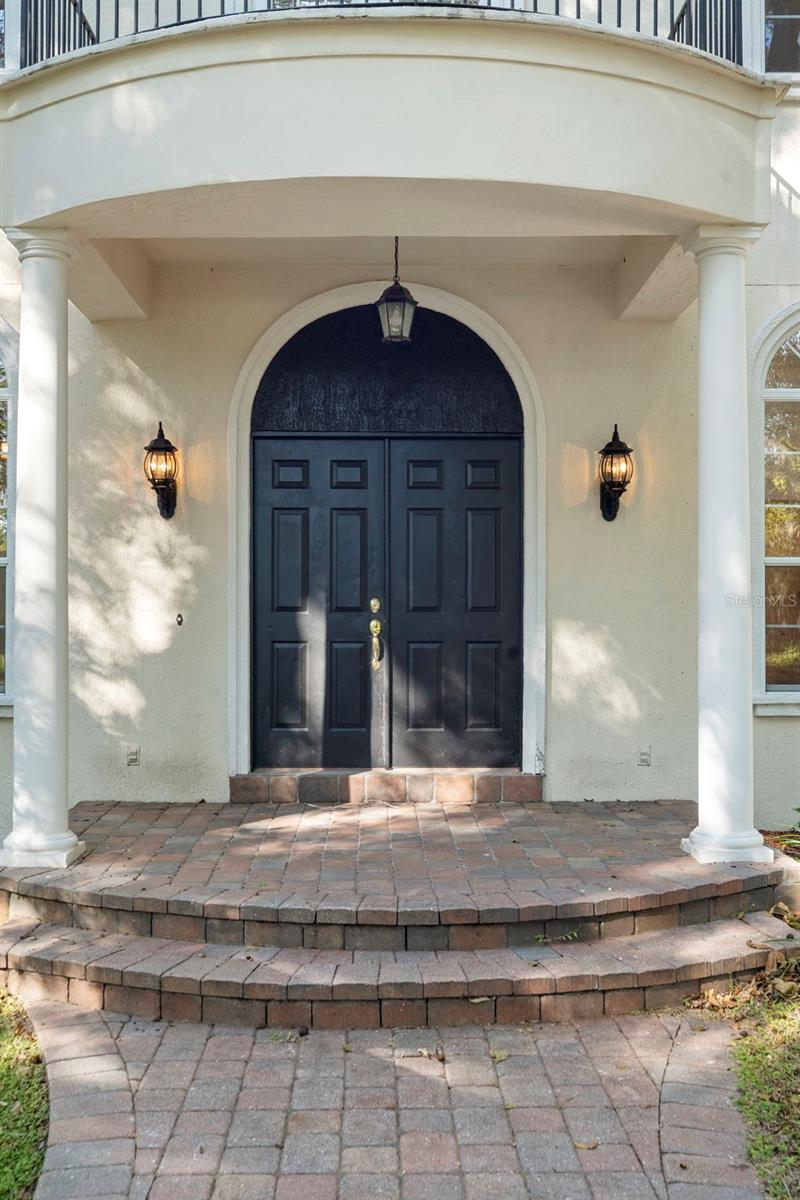 RUNNYMEDE NORTH HALF TOWN OF - Residential