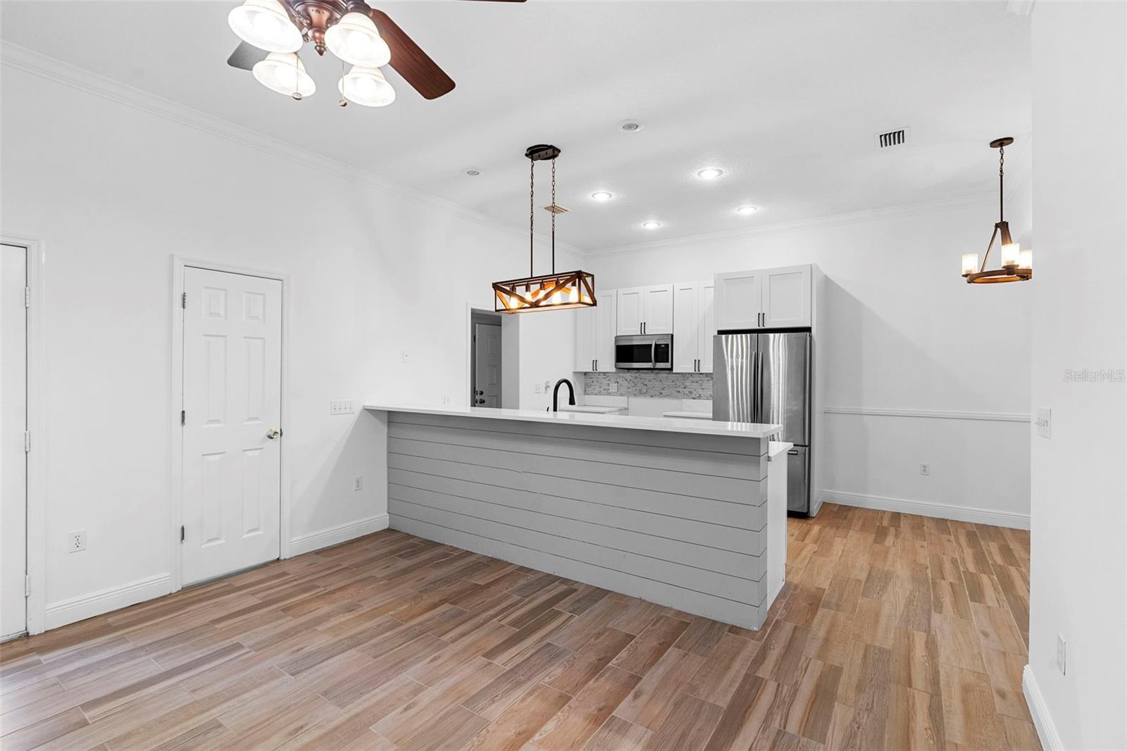 RUNNYMEDE NORTH HALF TOWN OF - Residential