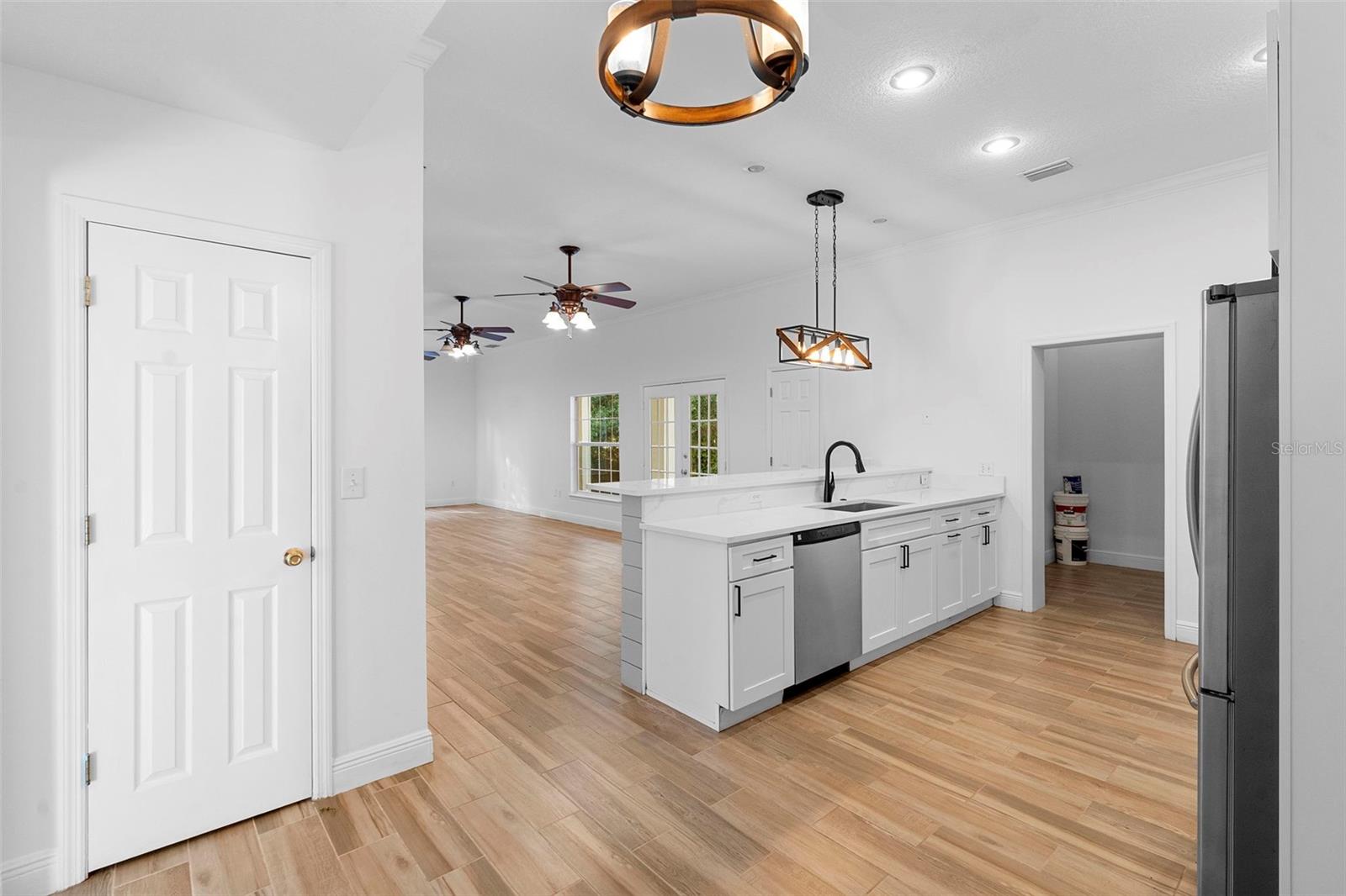 RUNNYMEDE NORTH HALF TOWN OF - Residential