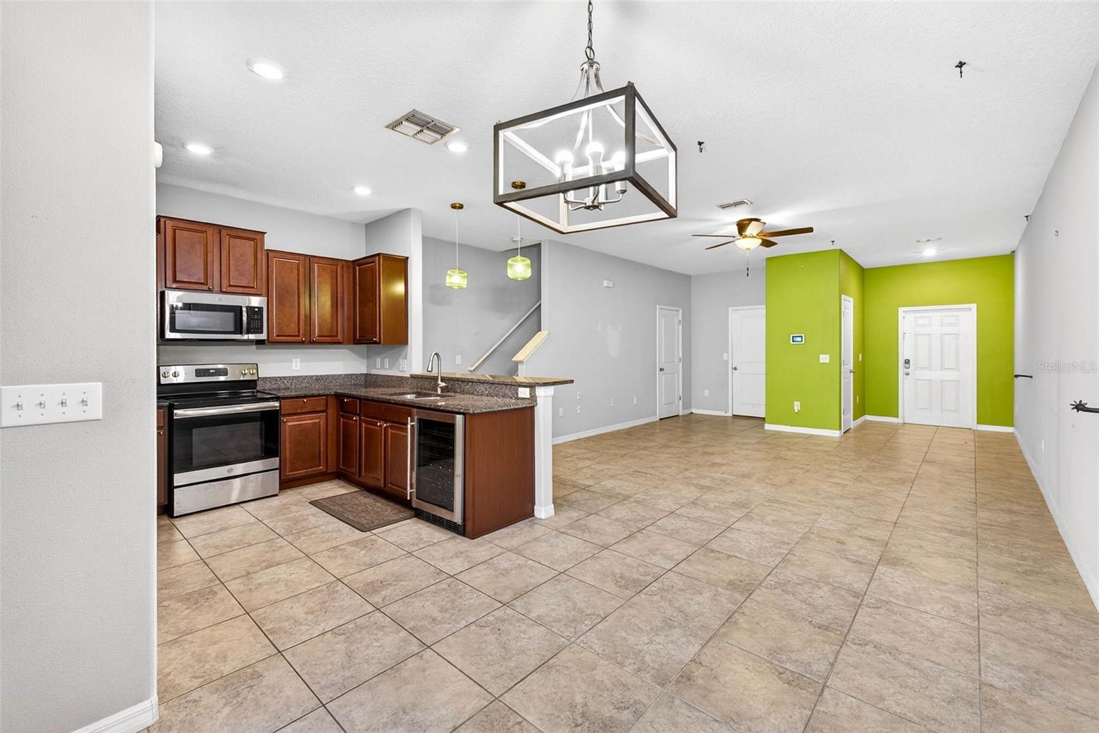 9754 PEMBROOKE PINES, SUN CITY CENTER, FL, 33573 4 9754 PEMBROOKE PINES